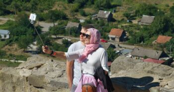 Find Travel Influencers