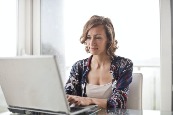The Shopify Seller's Guide to Instagram Advertising: Boosting Online Sales